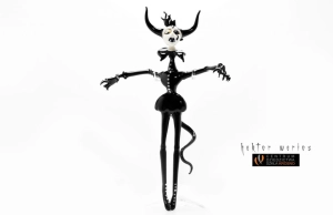 Figurka Woman in Black